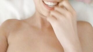 Teen Latina Pussy Play on Webcam for Ex