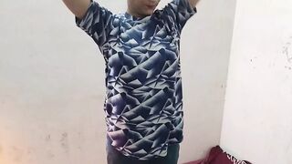New dress dilwa kar step sister ko pela
