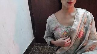 Cute step sister ko paise de kar jabar dasti pela