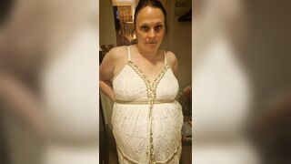 Pregnant Saskialove does it herself in the 6 month and gets orgasm