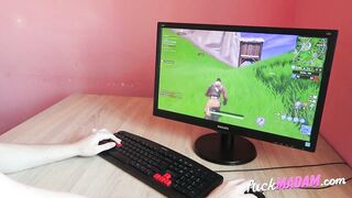 Russian Teen Stepsister Offers Anal Instead of Fortnite