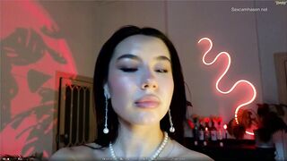 Beautiful natural tits solo girl