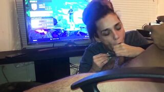 FORTNITE PLAYER GETS BLOWJOB FROM HOT BRUNETTE IN BDSM SESSION