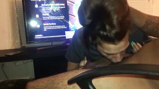 FORTNITE PLAYER GETS BLOWJOB FROM HOT BRUNETTE IN BDSM SESSION