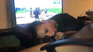 FORTNITE PLAYER GETS BLOWJOB FROM HOT BRUNETTE IN BDSM SESSION