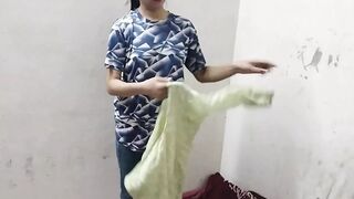 Muslim girl ko school me jakar pel diya