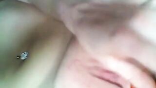Deutsche Rothead Mella Orgasmen in High Heels