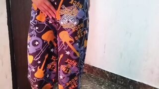 College girl ko apne ghar pe bulakar jabar dasti pela