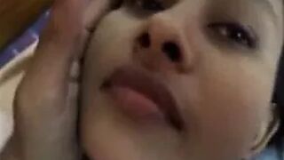 Skinny desi indian girlfriend fucks.