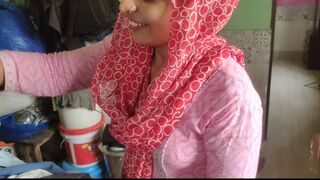 Desi Hindi video Ghar par akeli bhabhi ji ko spit laga kar chod diya clear Hindi voice