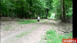 Reife Deutsche MILF im Wald Outdoor Gefickt - Amateur Public Nudity