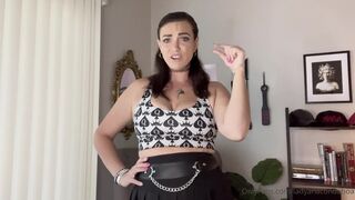 Lady Anaconda - I Know You Betas Need A Lesson