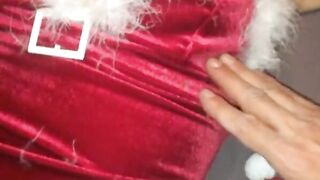 French Milf Noel Masturbates With Vibrator For Xmas