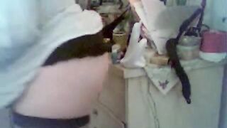 Gordibuena with big tits masturbates on webcam