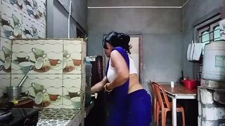 DESI COUPLES EXTREME ROMANCE TEMPTED HIM TO CUM INSIDE HER PUSSY