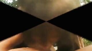 Reife Frau mit großen Brüsten im Freien gefickt - Amateurvideo