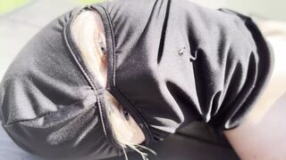 Perect body girl fucks herself