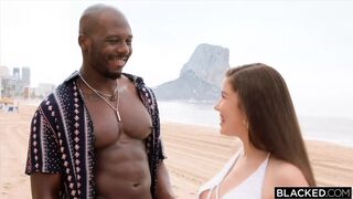 BLACKED Thick Baddie Chloe Lapiedra Ditches Boyfriend For A Real Man's BBC