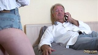 Teen blonde grabs grandpa's cock and sucks it deepthroat