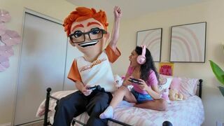 PornDudeCasting - Sarah Lace - Gamer Girl Sarah Lace Grinds with Porn Dude